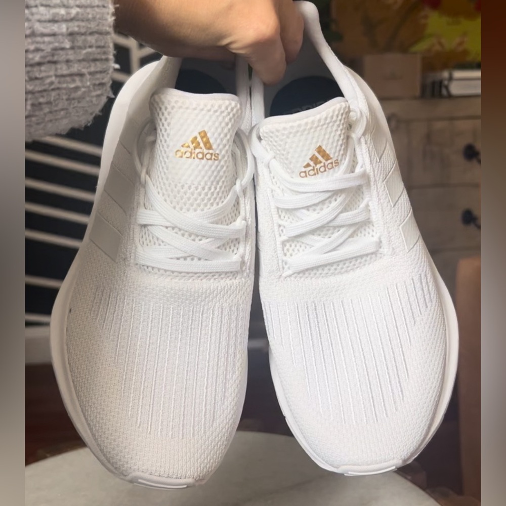 Adidas Swift Run 1.0 Sneaker - Women's - 7